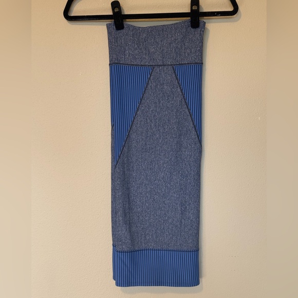 Lululemon Vinyasa Scarf *Quilt, Rugged Blue / Heathered Inkwell - Picture 4 of 10